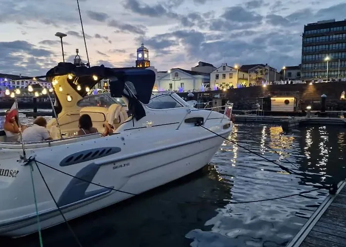 Hotel na wodzie Sea & Tasty - Boat House Ponta Delgada