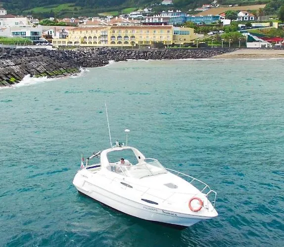 Sea & Tasty - Boat House Hotel na wodzie *