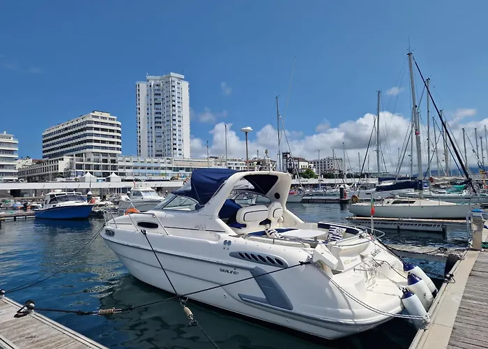 Sea & Tasty - Boat House Hotel na wodzie *