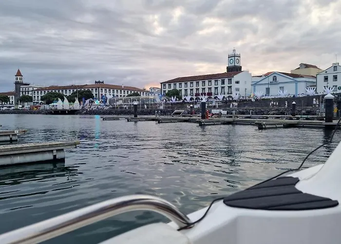 Botel Sea & Tasty - Boat House *